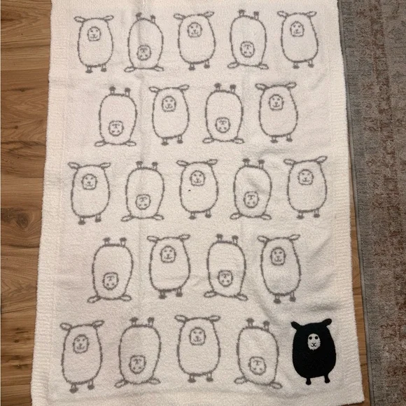 Barefoot Dreams black sheep, baby blanket - Picture 2 of 5